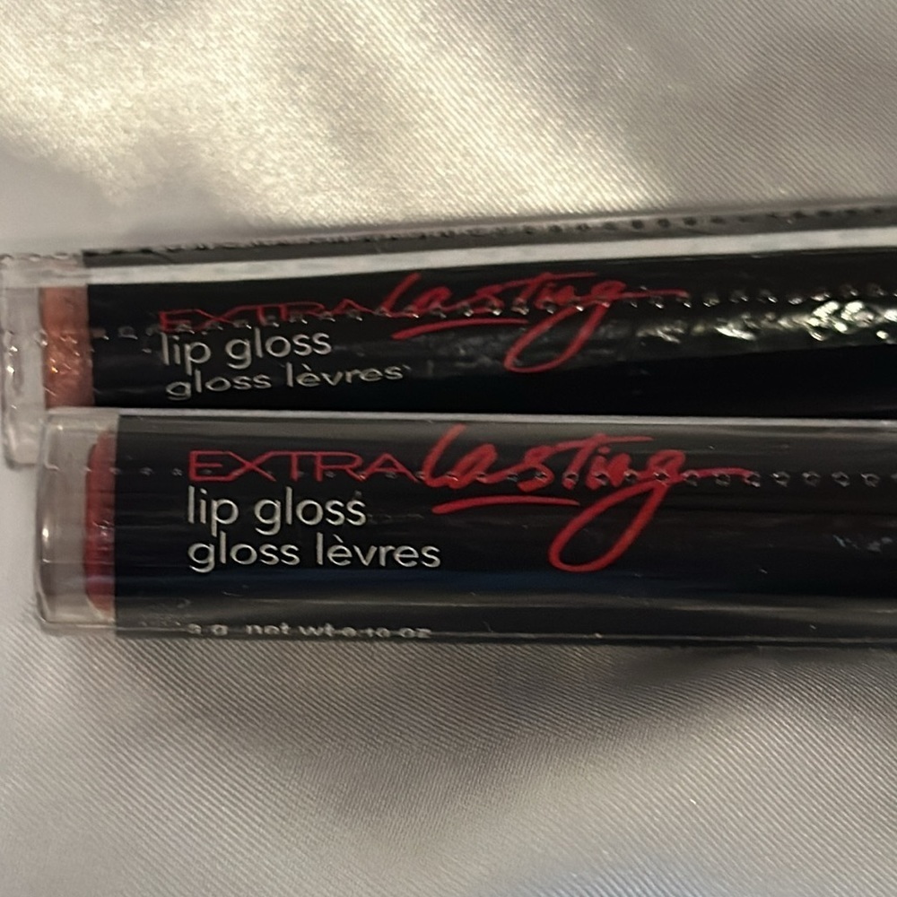 Avon Everlasting Lip Gloss (2) “Lingering Mauve” & “Lingering Plum” - Picture 6 of 7